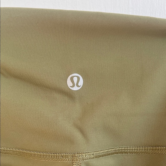 lululemon athletica Olive Green Leggings size 6 - Picture 3 of 4